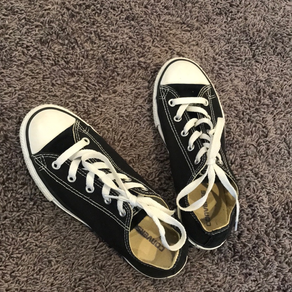 black converse